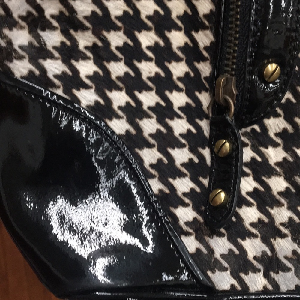 Cole Haan Houndstooth Patent Leather Bag & Wallet - Picture 2 of 13